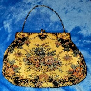 Antique (20s-30s)Handmae Floral Tapestry Handbag !